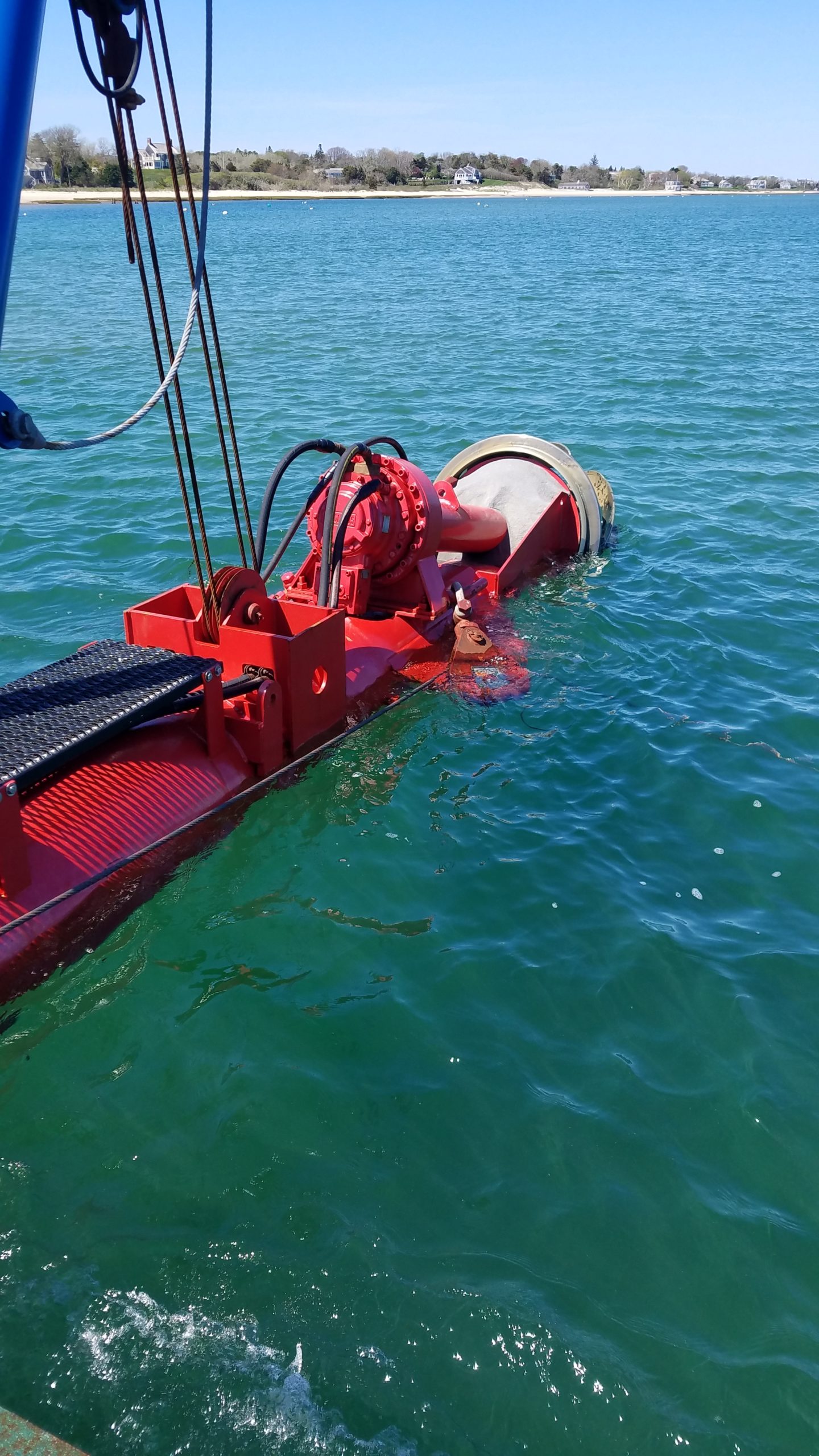 Cutterhead being lowered